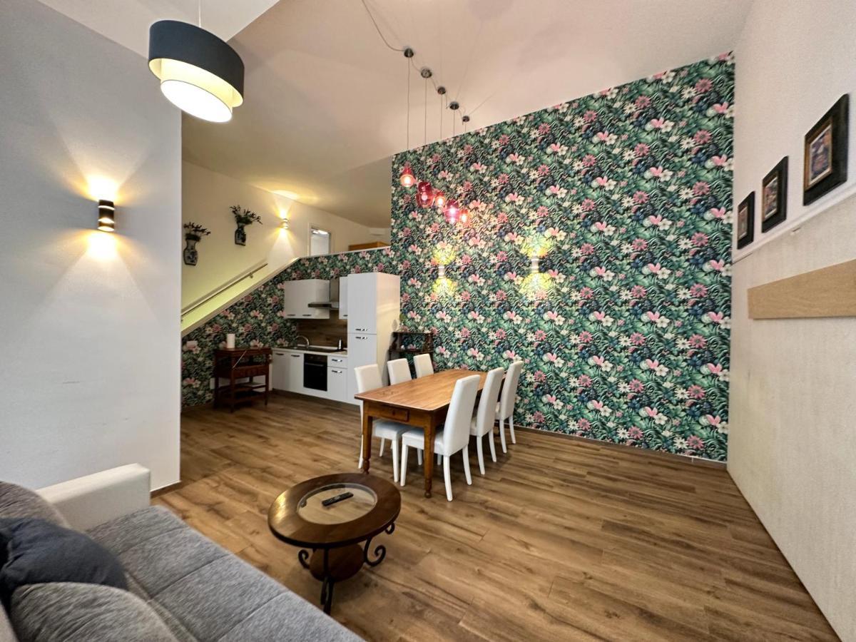 Appartamento Relais Romagnosi Esterno foto